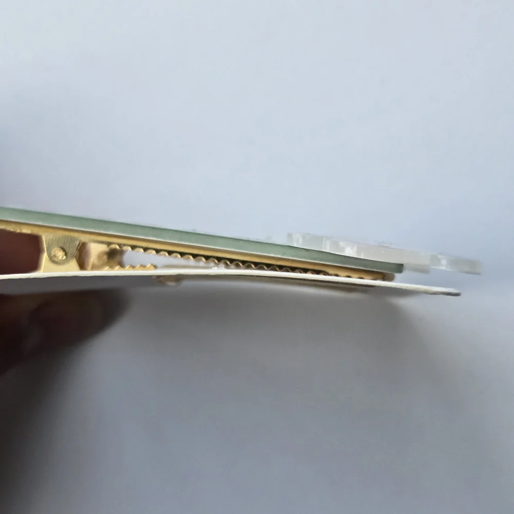 Pochacco Christmas Hair Clips - Set of 2 Festive Barrettes - Picture 6 of 6